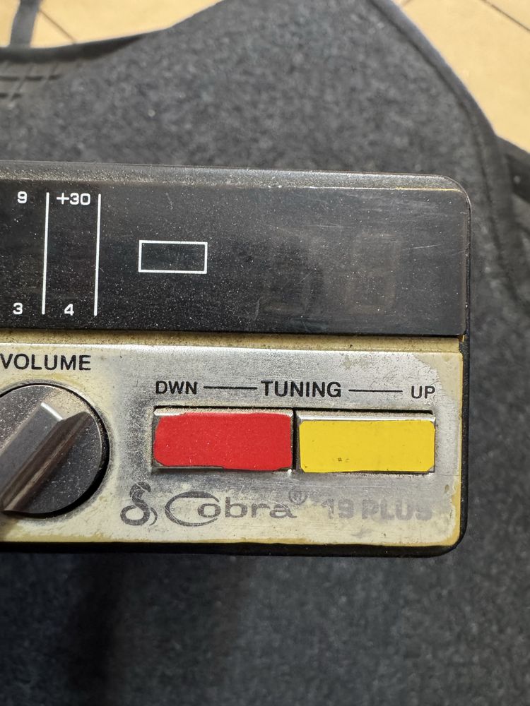 Cobra 19 plus cb radio
