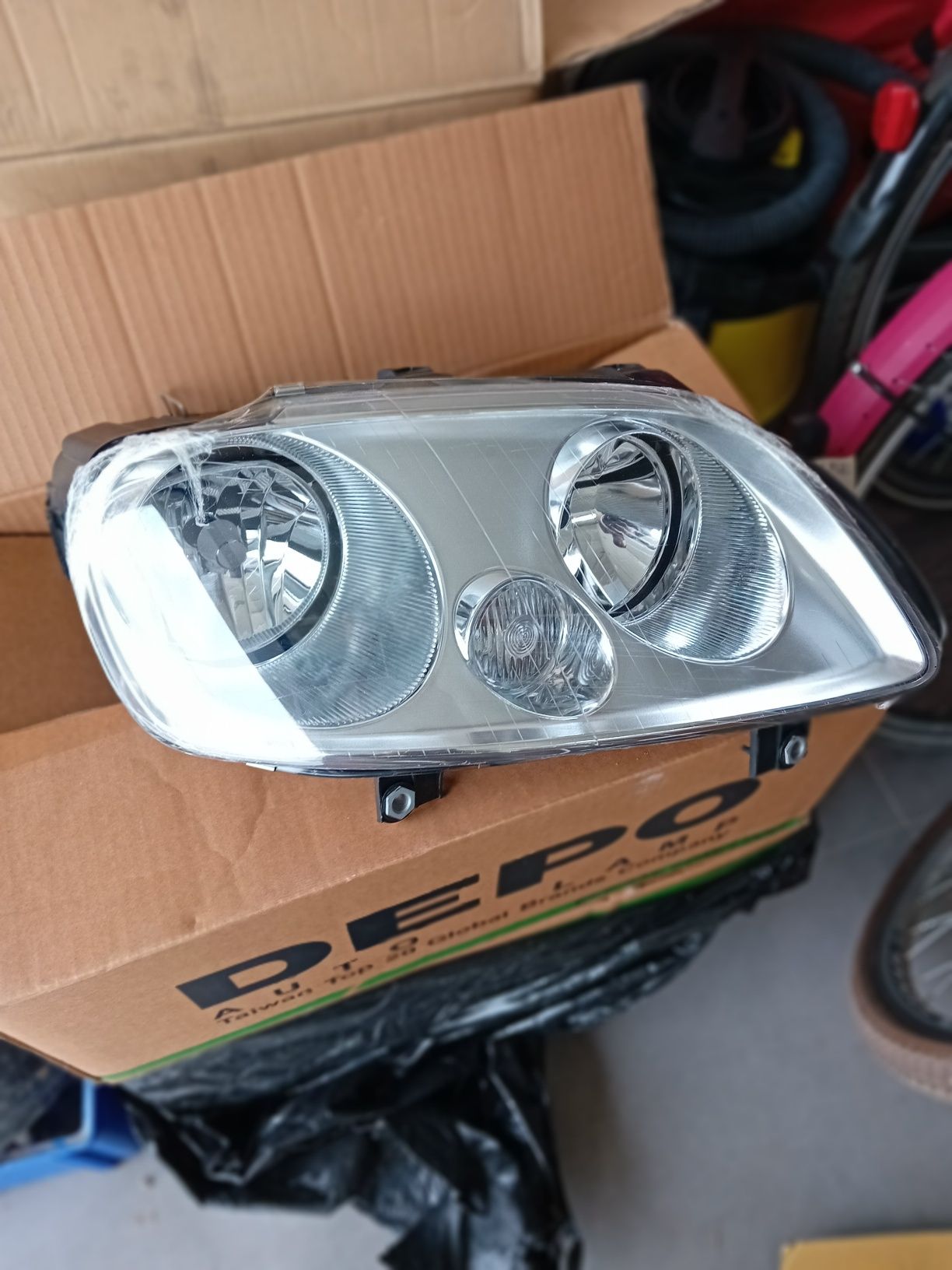 Lampy vw touran/caddy, nowe