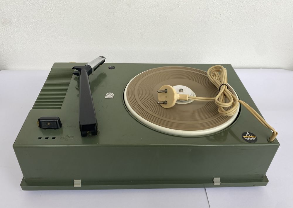 Gira Discos Philips AG4856W (1964)