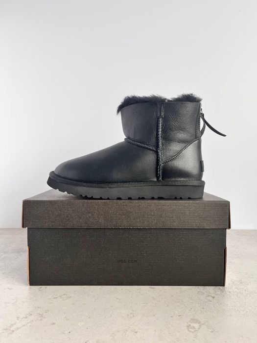 36-39 р угги Ugg Short ZIP Black Leather