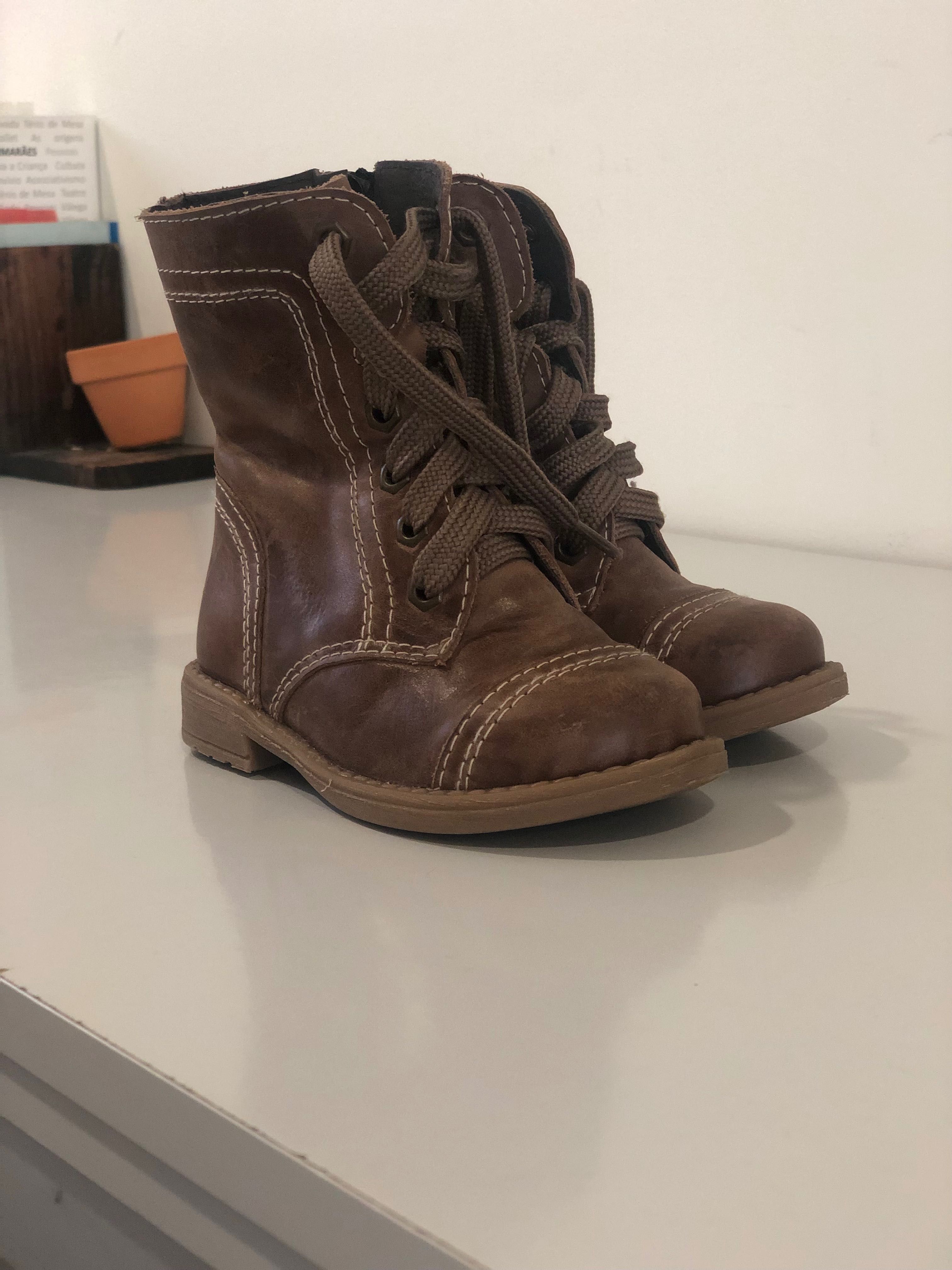 Botas menina tam. 23