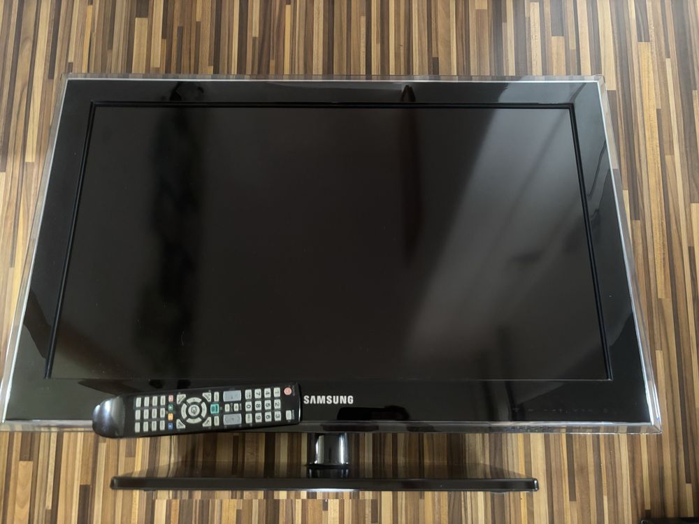 Telewizor SAMSUNG LE23D550 32 cale