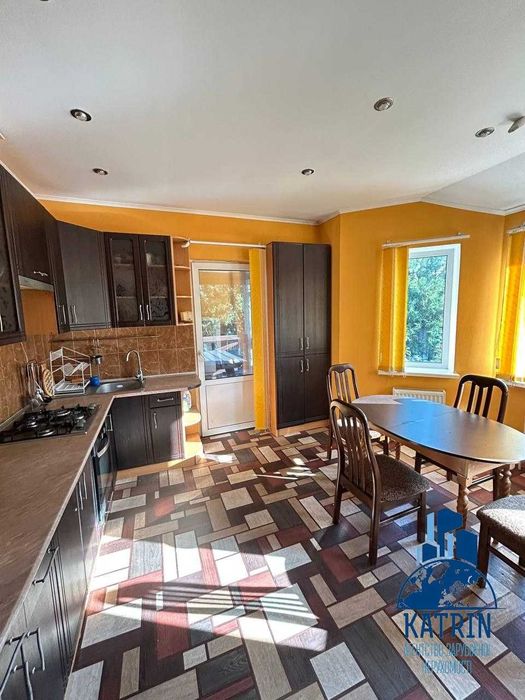 Продам будинок в селищі Царичанка