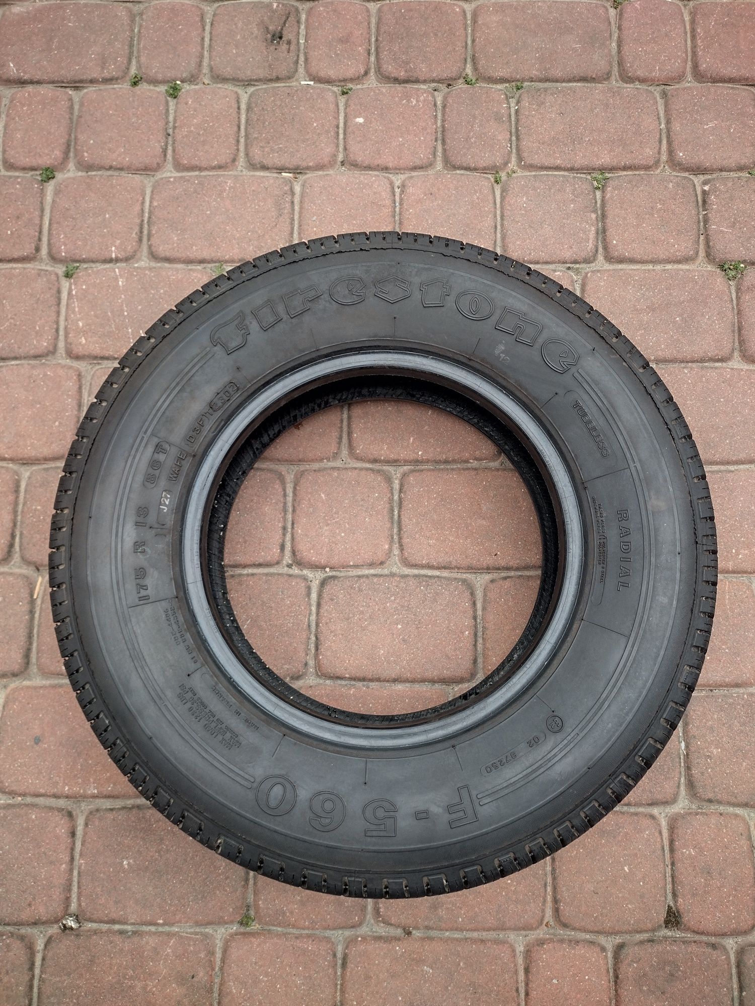 1 x Opona letnia FIRESTONE 175R13.  7,70mm..