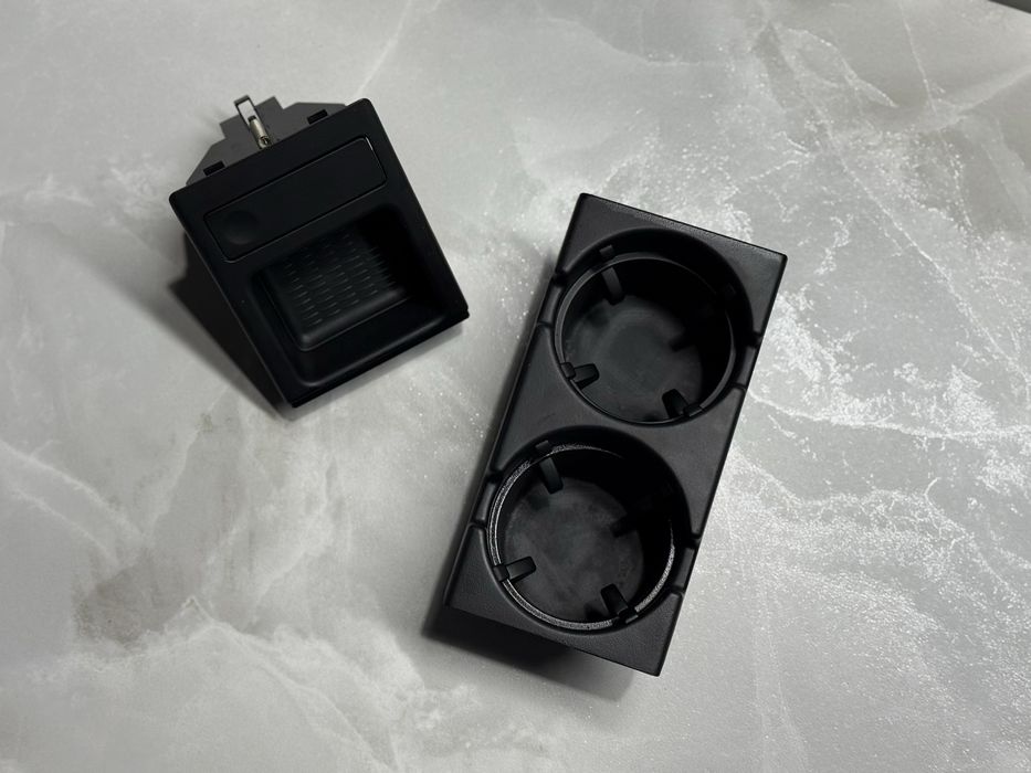 BMW E46 Підстаканник е46 Седан Універсал Подстаканник Чорний монетниця