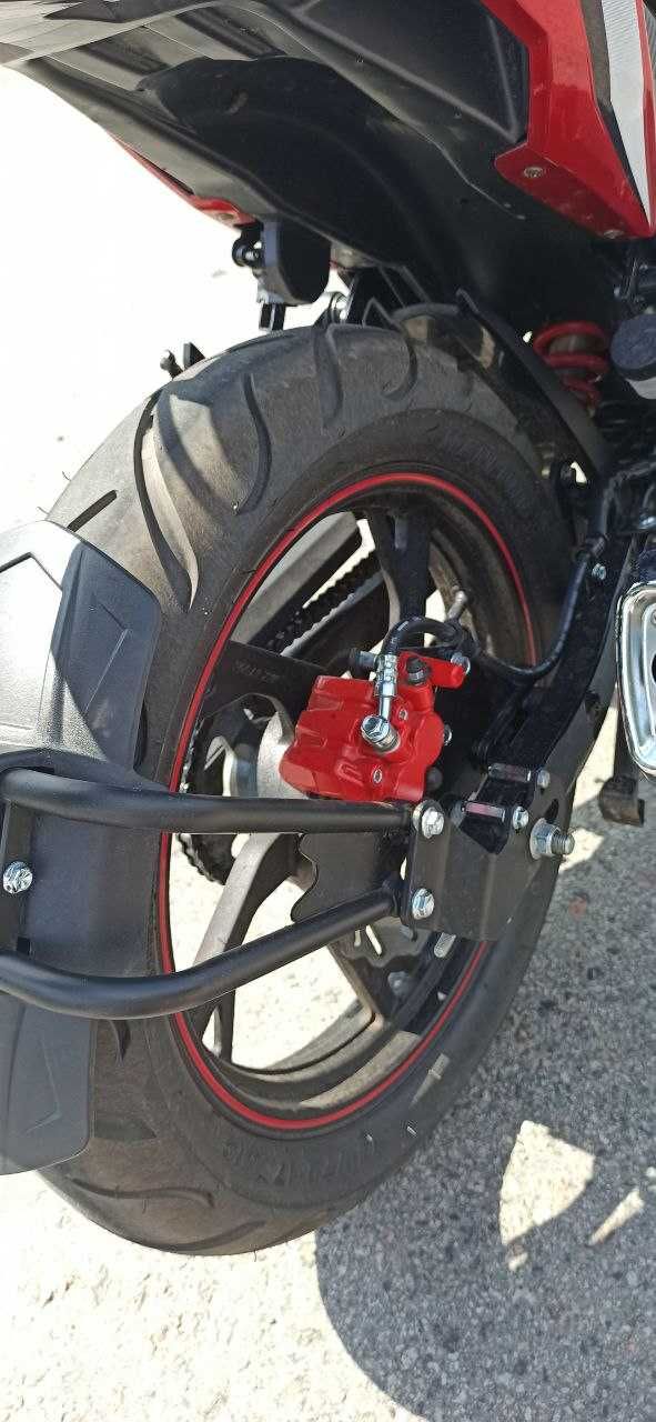 Новий Spark SP 250 R-33