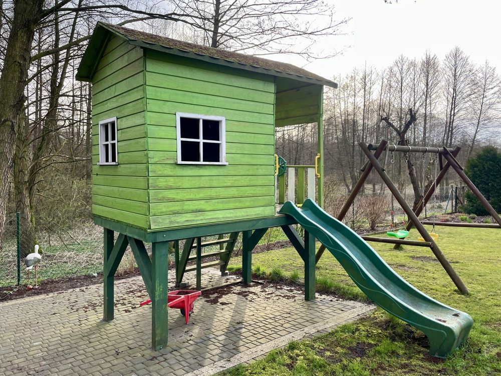 Domek dla dzieci ogród