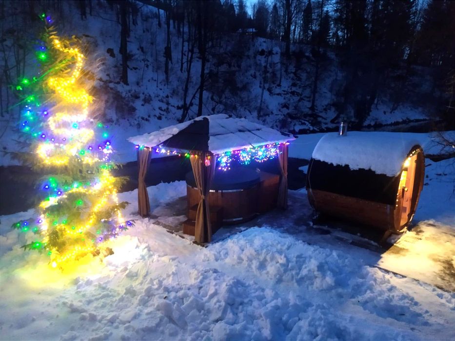 Chatka rzeczka Balia Sauna jacuzzi FERIE Brenna 10-12os Domek noclegi