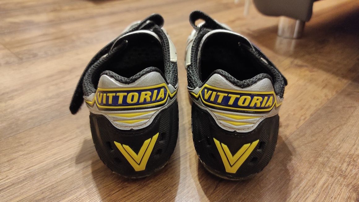 Używane buty do roweru szosowego Vittoria rozm.40 / 25,5cm