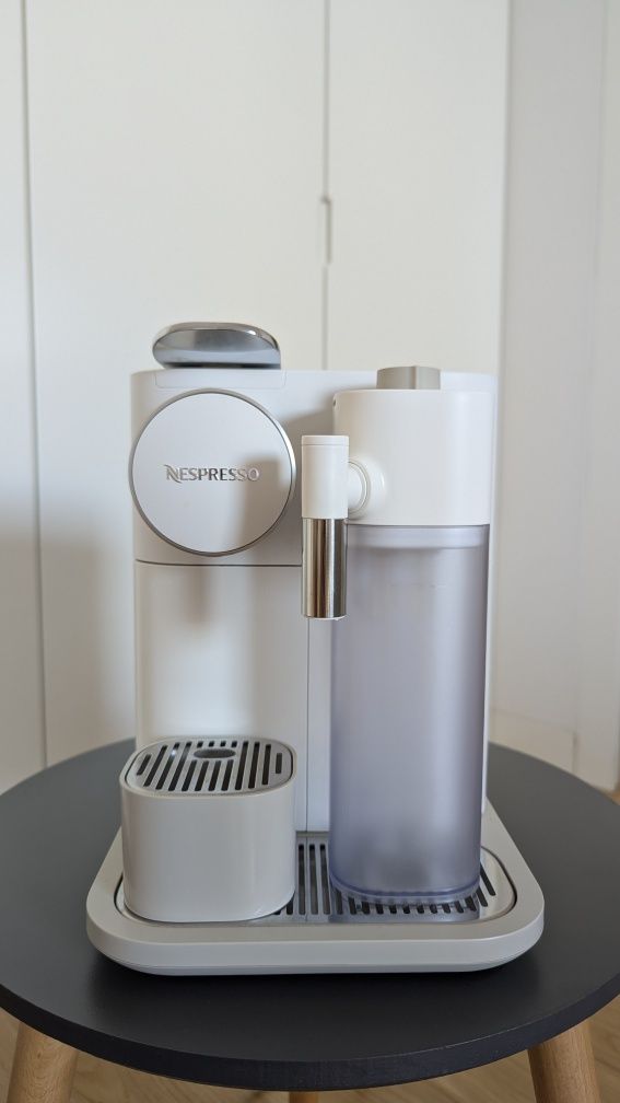 DeLonghi Gran Lattissima Nespresso - modelo mais recente
