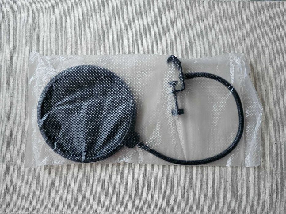 Microfone Audio-Technica 2500x-USB e Suporte de Microfone Ajustável