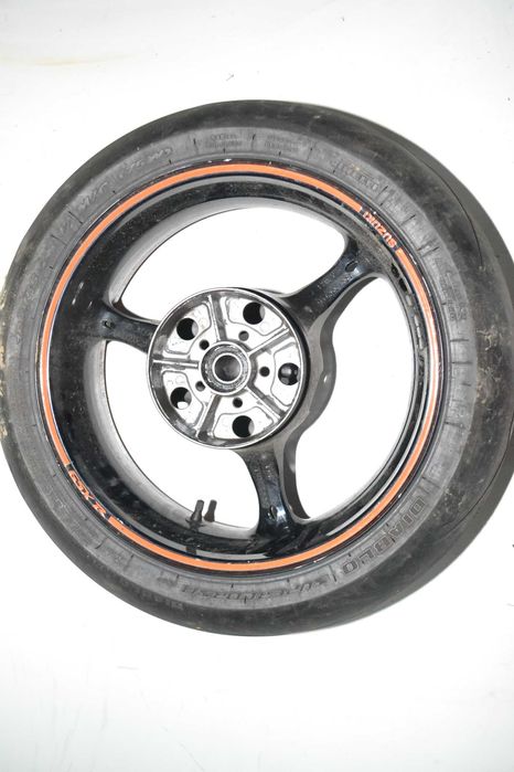 Suzuki gsxr gsx r 1000 k7 k8 koło felga tył