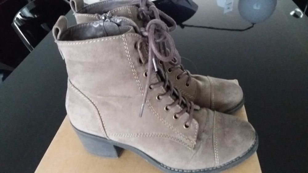 Botas de cano médio