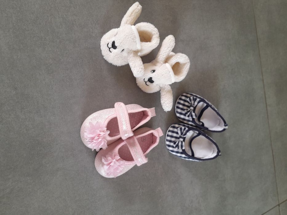 Zestaw bucików niechodków - rozmiar 17 ii 18