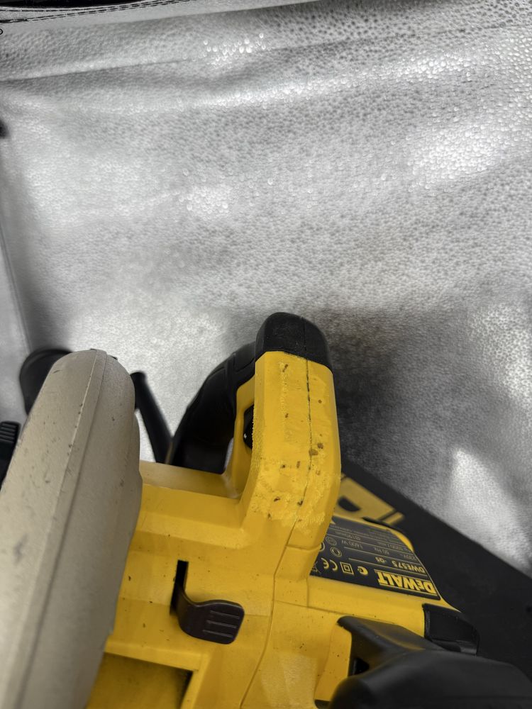 Пила дисковая сетевая DeWALT DWE575 дискова мережева паркетка
