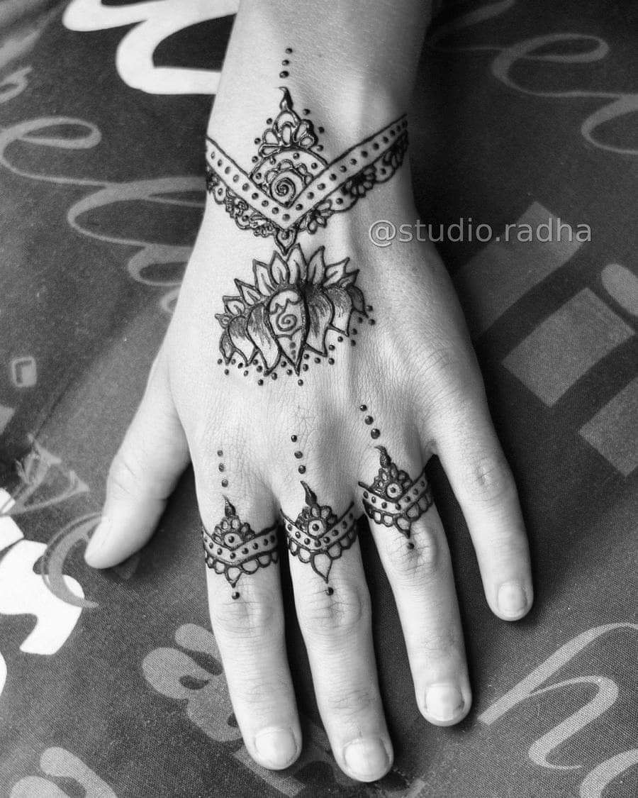 Mehendi-malowanie ciała 100% naturalną henną-tymczasowy tatuaż