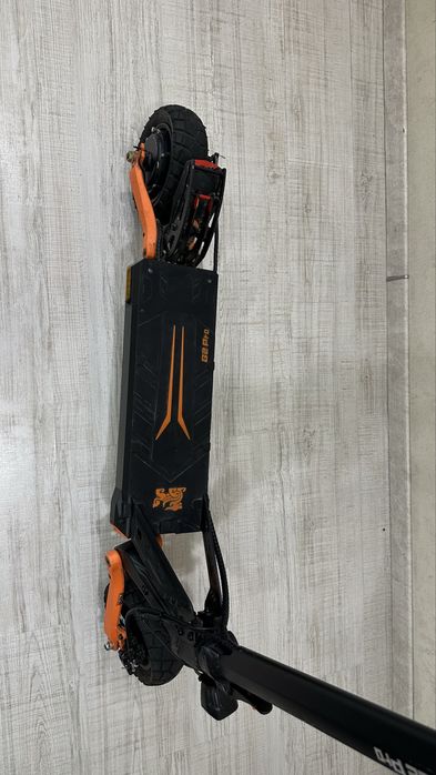 Продам електросамокат Kugoo G2 Pro