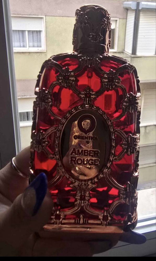 Perfume arabe de luxo Amber Rouge