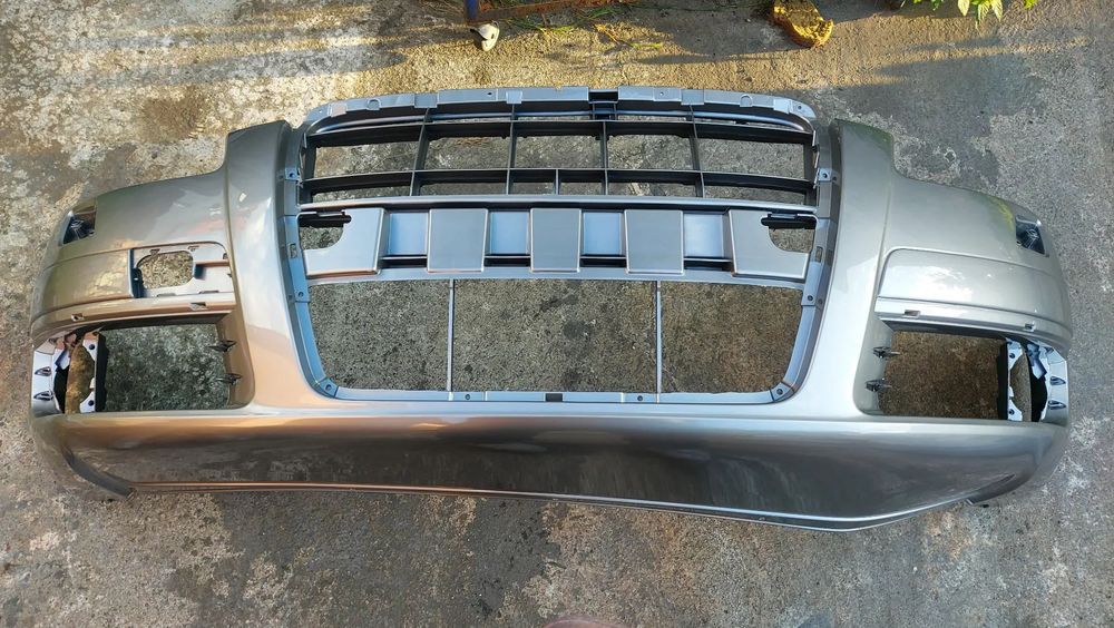 AUDI A6 C6 04-08 rok zderzak przedni pod spryski nowy KOD LY7Q