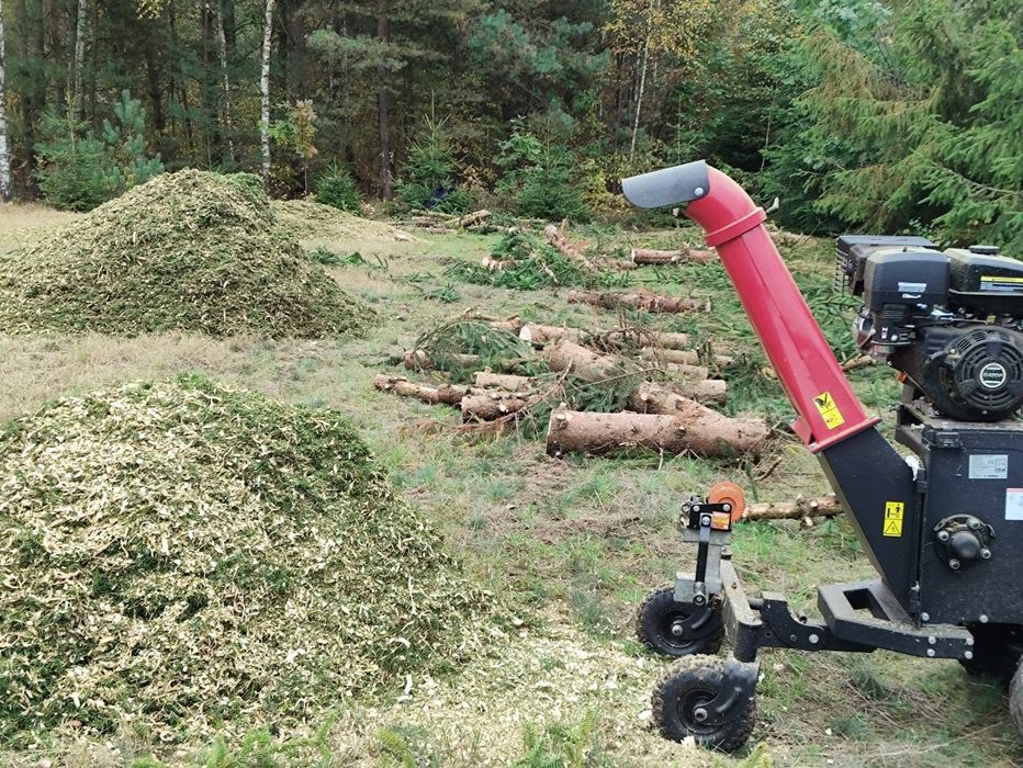 Rębak rozdrabniacz gałęzi