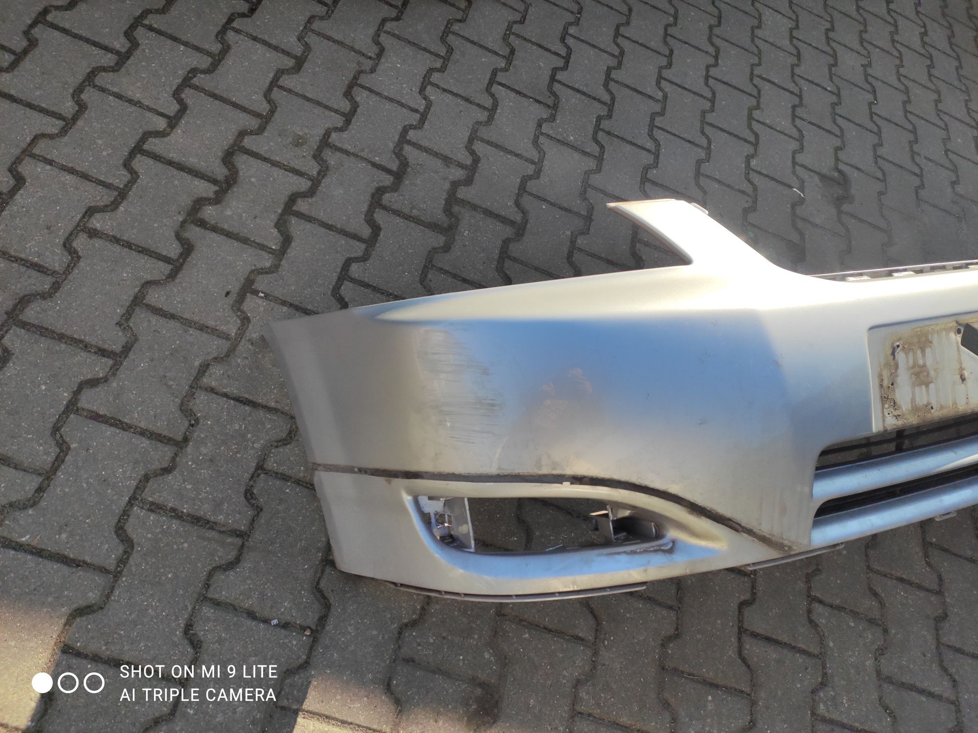 Zderzak przedni przód Toyota Corolla E12