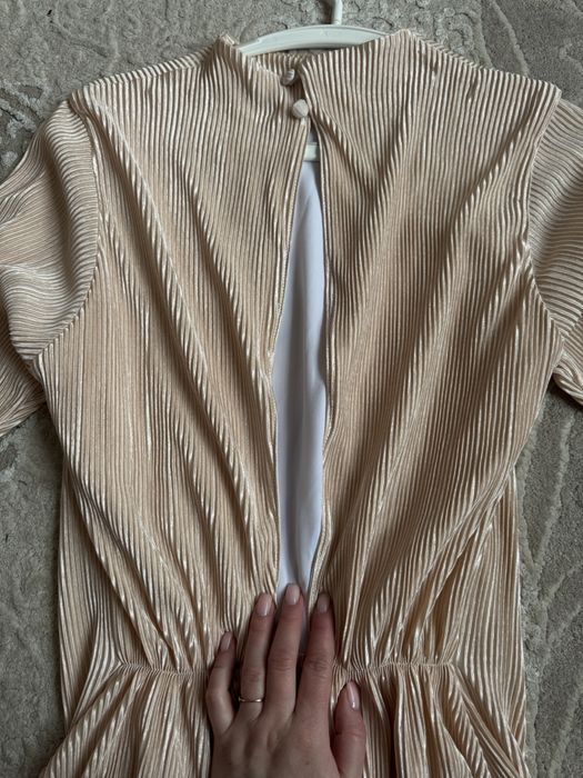 Нова сукня атлас пліссе Bellefemme