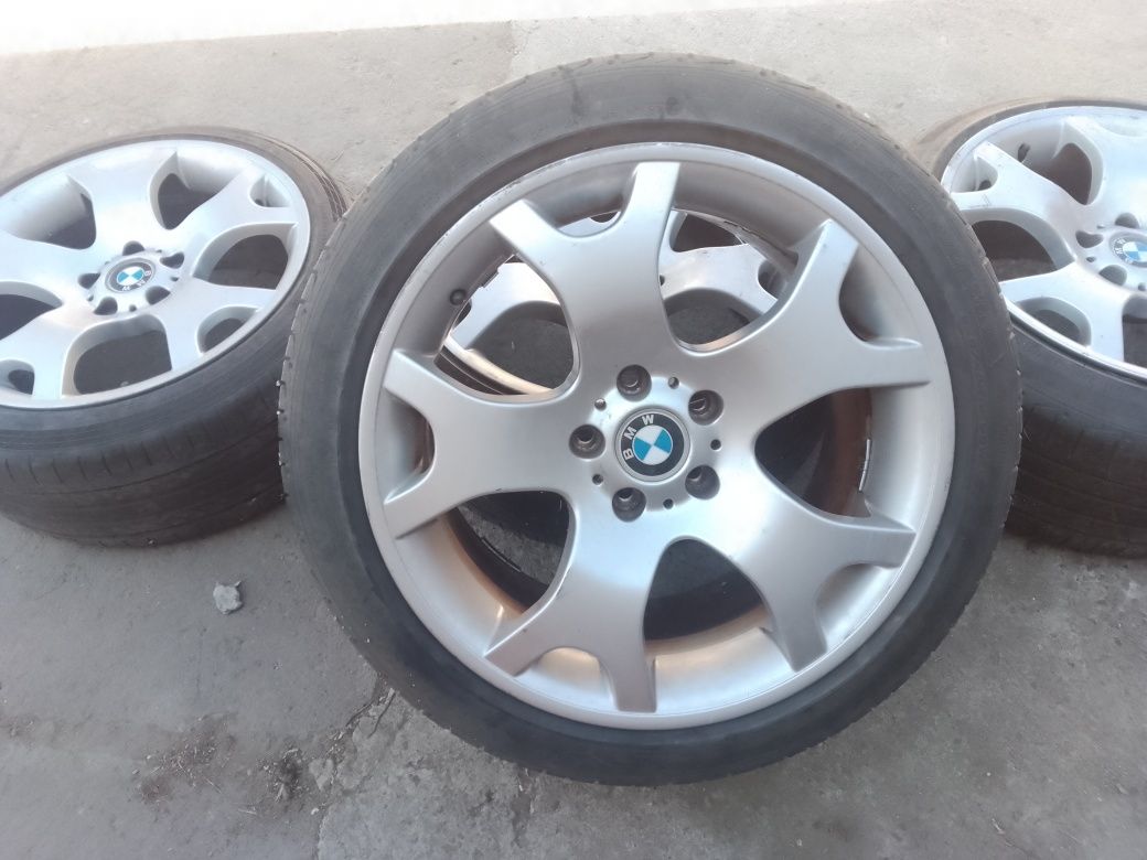 Felgi BMW r.19 z oponami