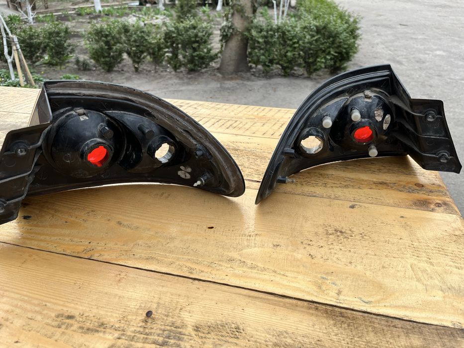 Задні ліхтарі Мазда 323f ba