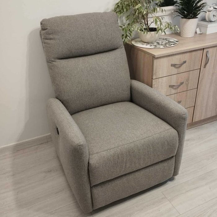 Fotel  rozkładany elektrycznie