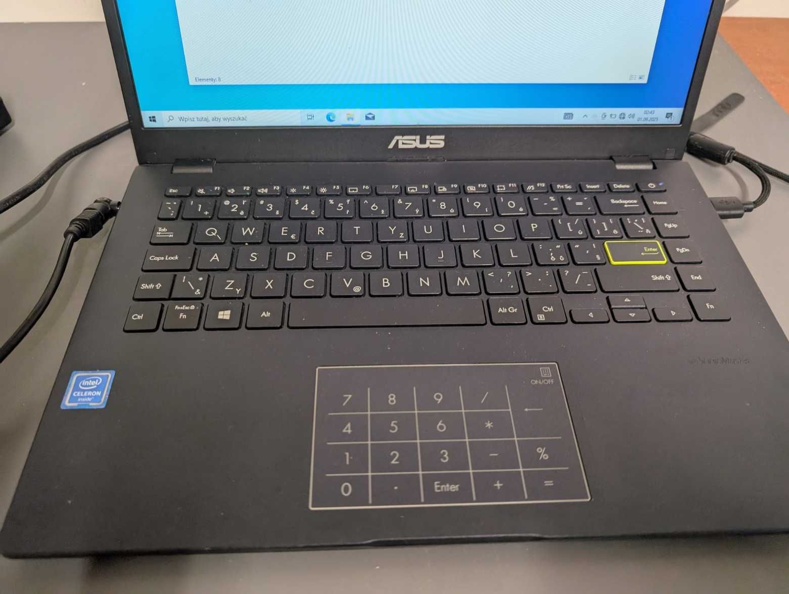 ASUS E410MA 14" • SSD 256 GB • Windows 10 Home