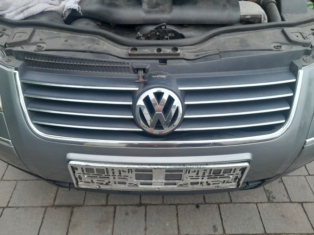 Grill chromowany passat b5 fl