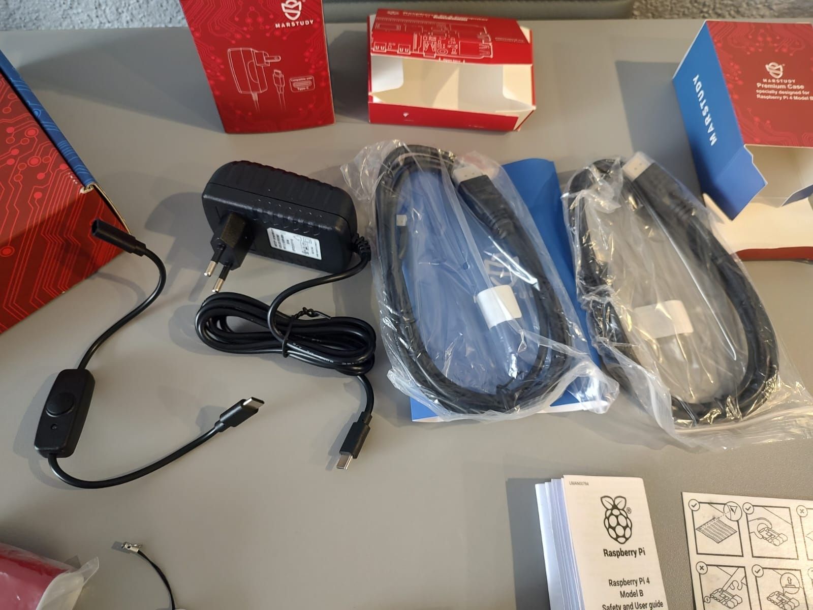 Masturdy Raspberry Pi4 model B starter kit-64GB