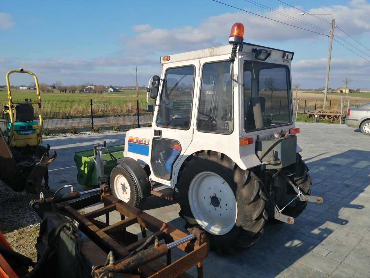 Mini traktorek Mitsubishi MT 280 D 28km z zamiatarką nowe opony