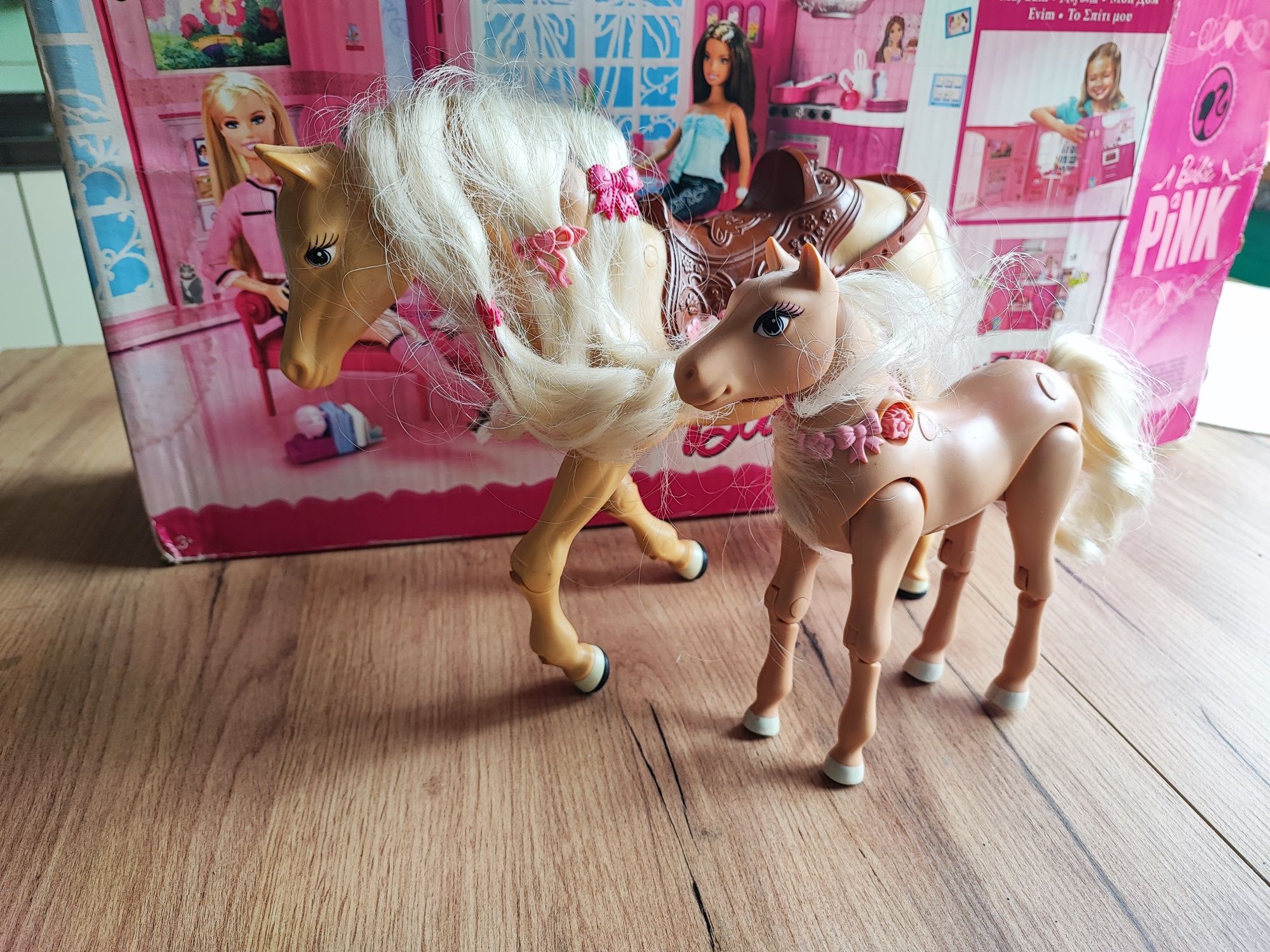 Zestaw lalka barbie Mattel + konie