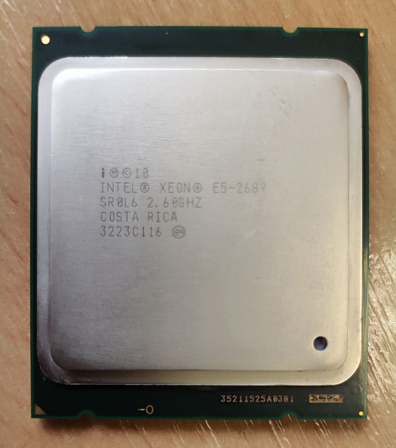 Процесор Intel Xeon E5 2689 3.3 Ггц 8 ядер 16 потоків