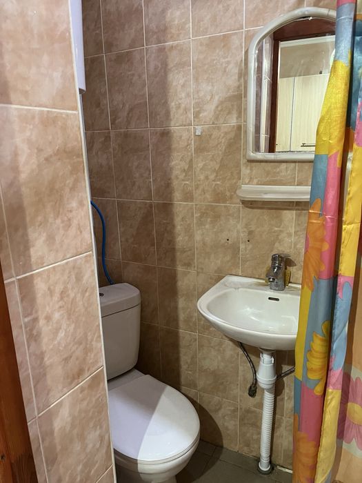 Сдам гостинку с удобствами по адресу Владислава Зубенко 31,5/5