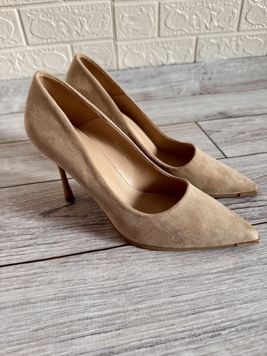 Туфлі-човники жіночі