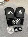 Kit luvas de boxe adidas
