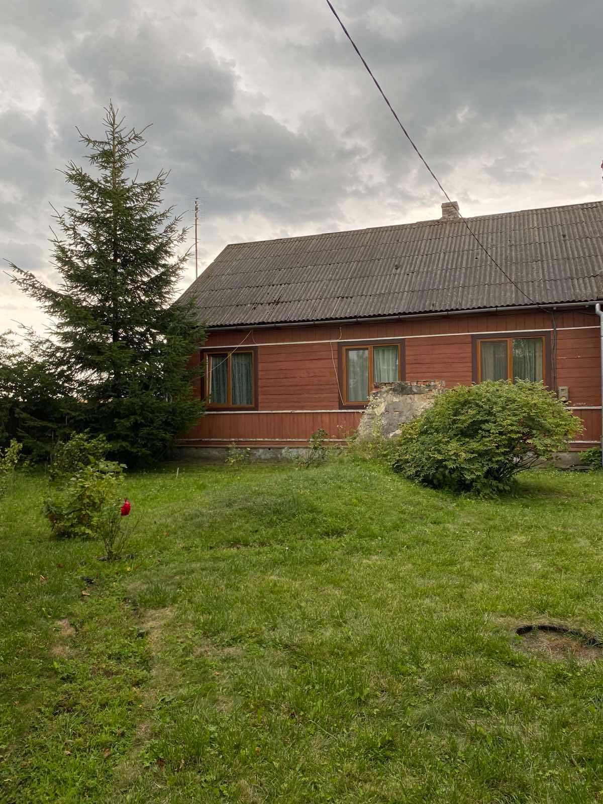 Затишний будинок у селі недалеко від м. Нововолинськ