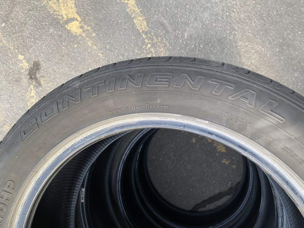 235/55 R20 Continental CrossContact UHP