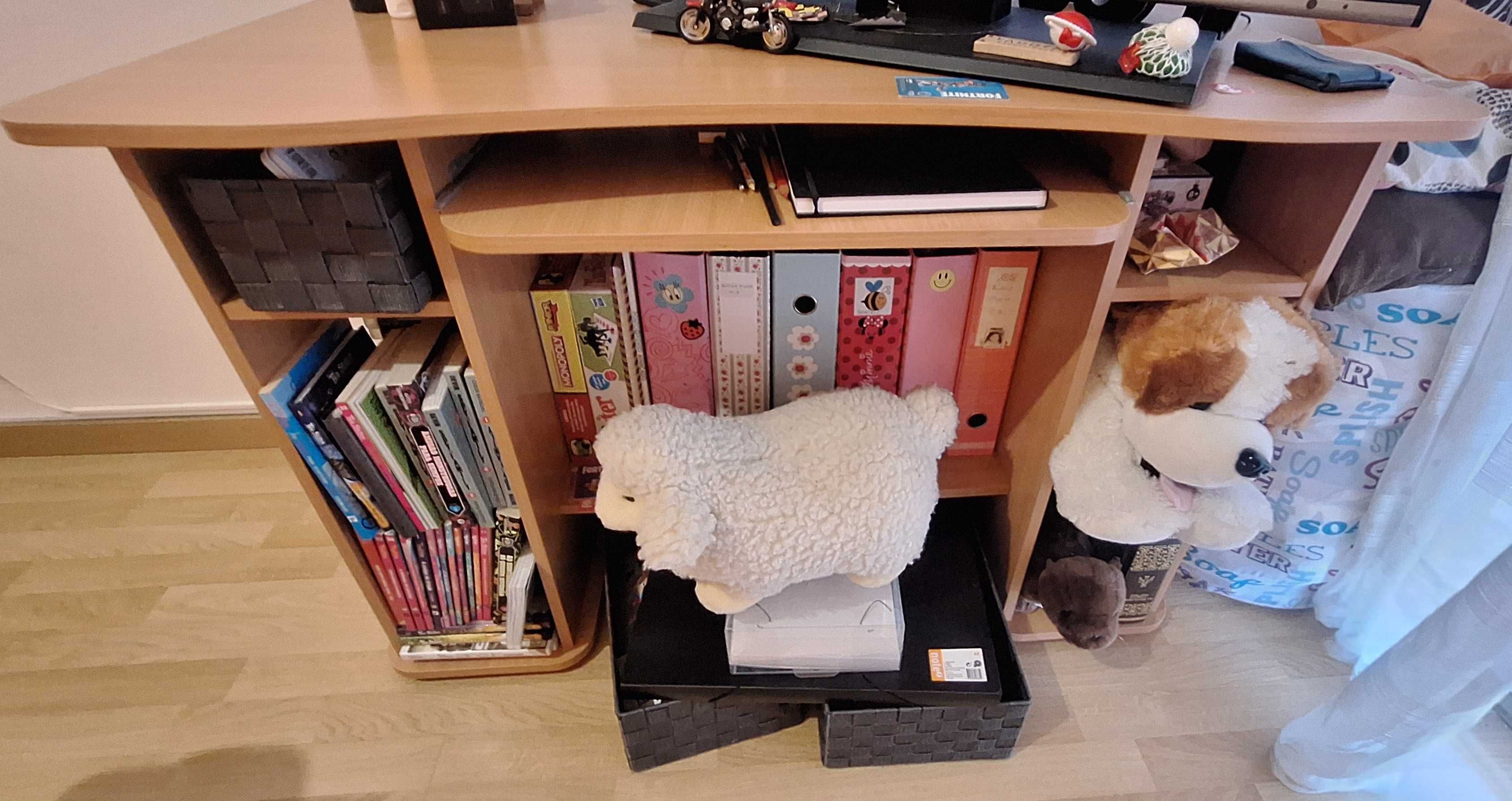 Quarto de solteiro completo