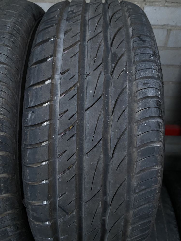 2 opony letnie 195/60 R14 Barum Bravuris