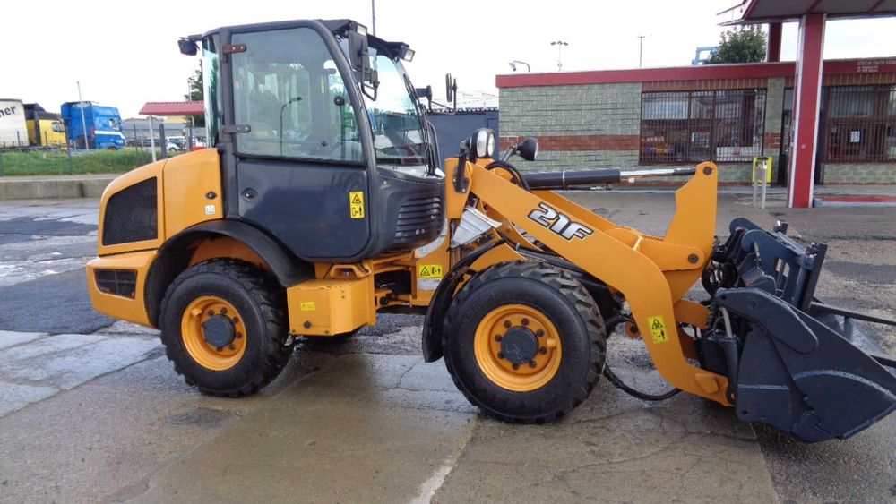 Ładowarka Case 21F 2016r. sprowadzona 5535 Mtg JCB ATLAS