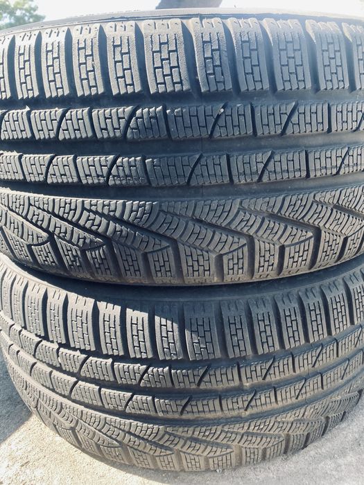 235 40 19 Pirelli Sottozero winter 240 85% Зима 2023 Гарантія