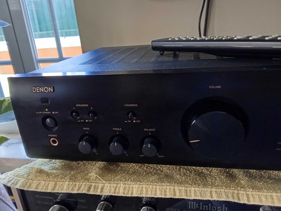 Amplificador Denon pma-700ae