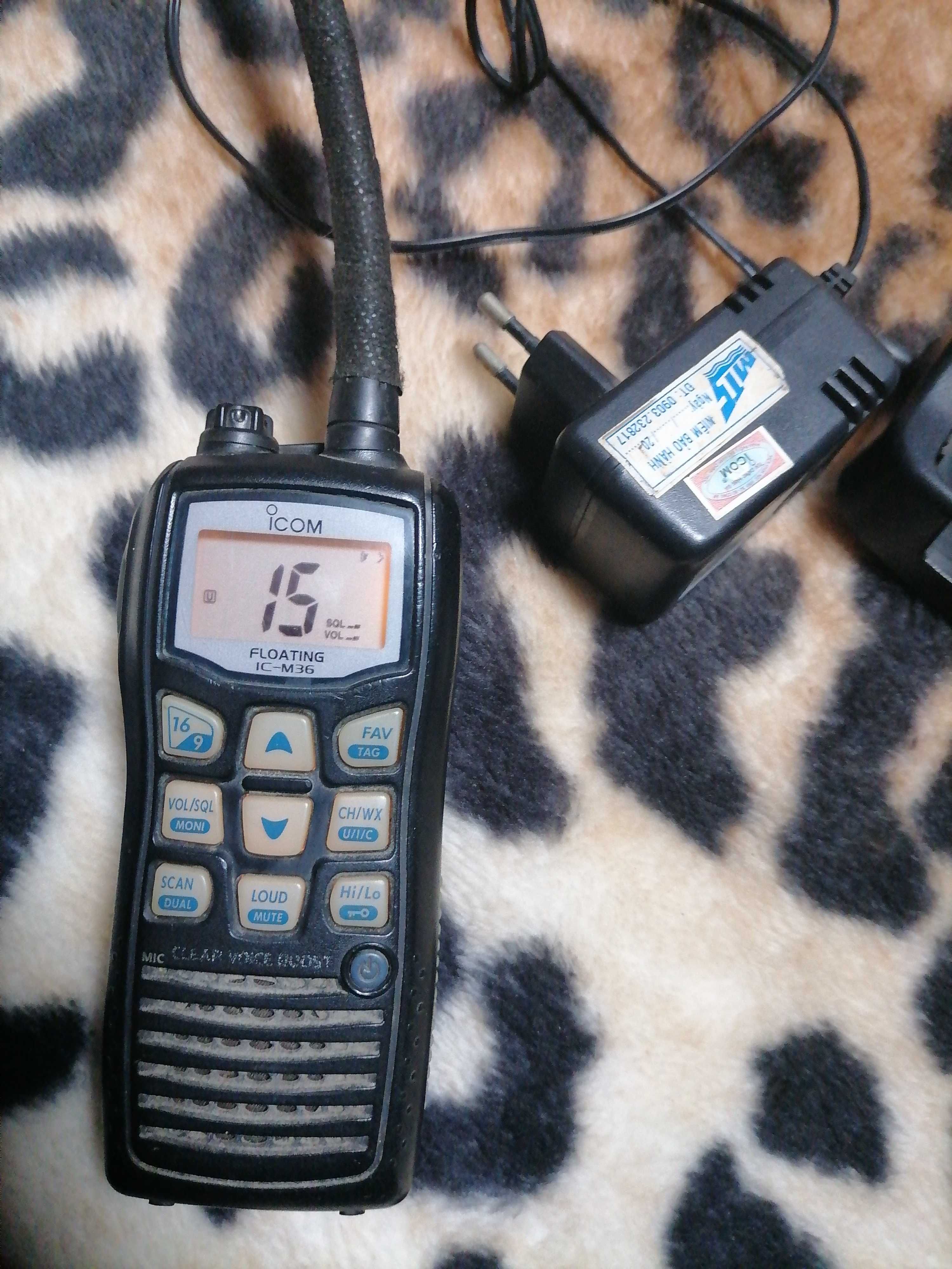 Рація icom ic-m36