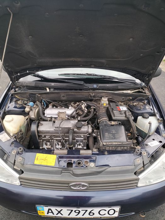 Автомобіль в гарному стані, інформація за телефоном