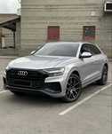Продам Audi Q8 2020