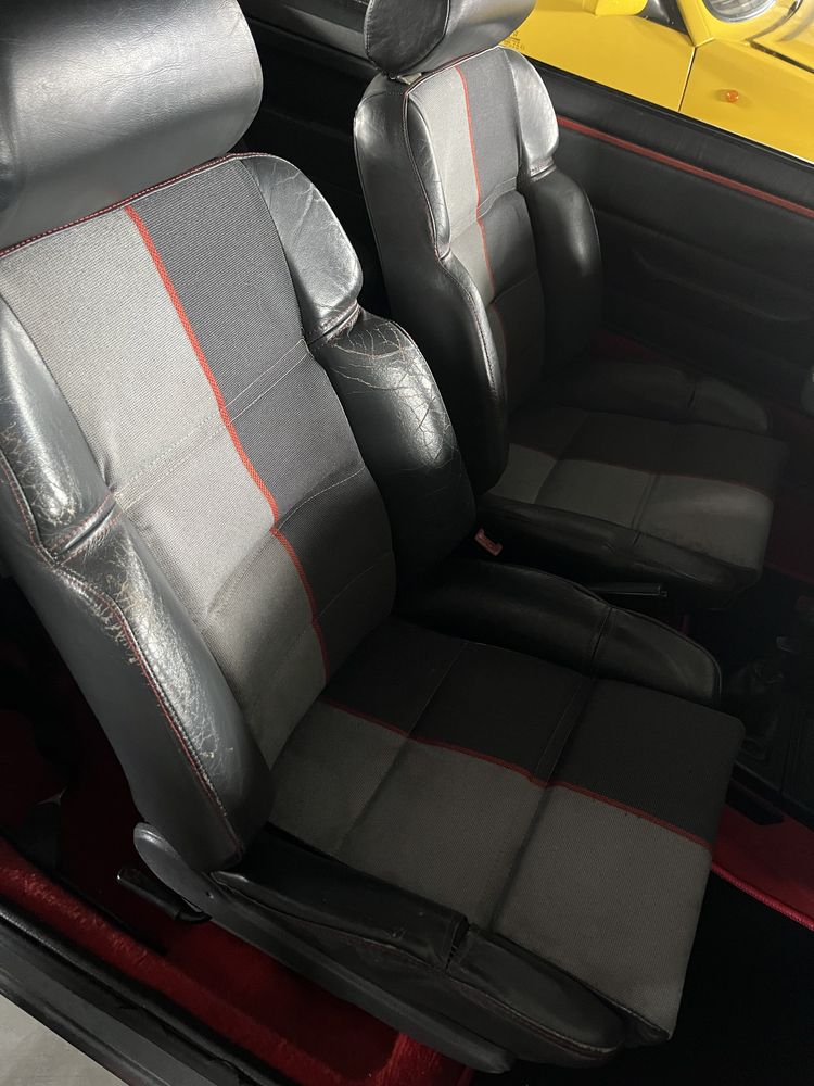 Peugeot 205 GTI 1.9