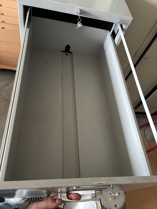 Cacifo/Arquivo com 4 gavetas - Qtd. 1 Und.